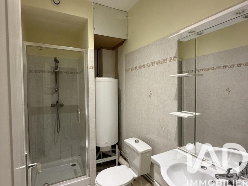 Maison - 223 m² - 8 pièces