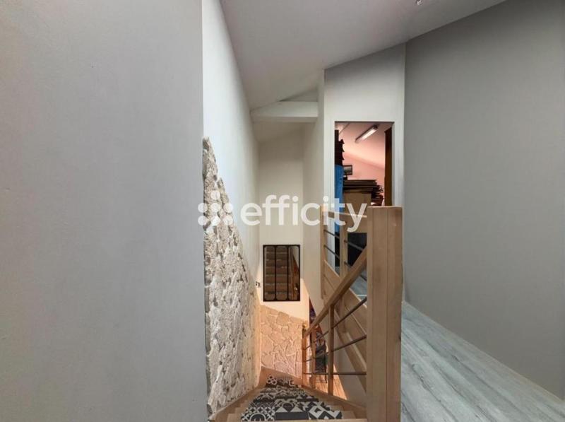 Maison - 192 m² - 5 pièces