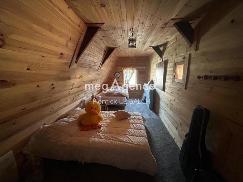 Maison - 127 m² - 8 pièces