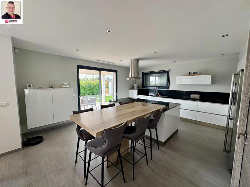 Villa - 180 m² - 5 pièces