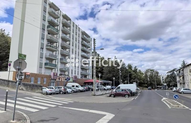 Appartement - 80 m² - 4 pièces