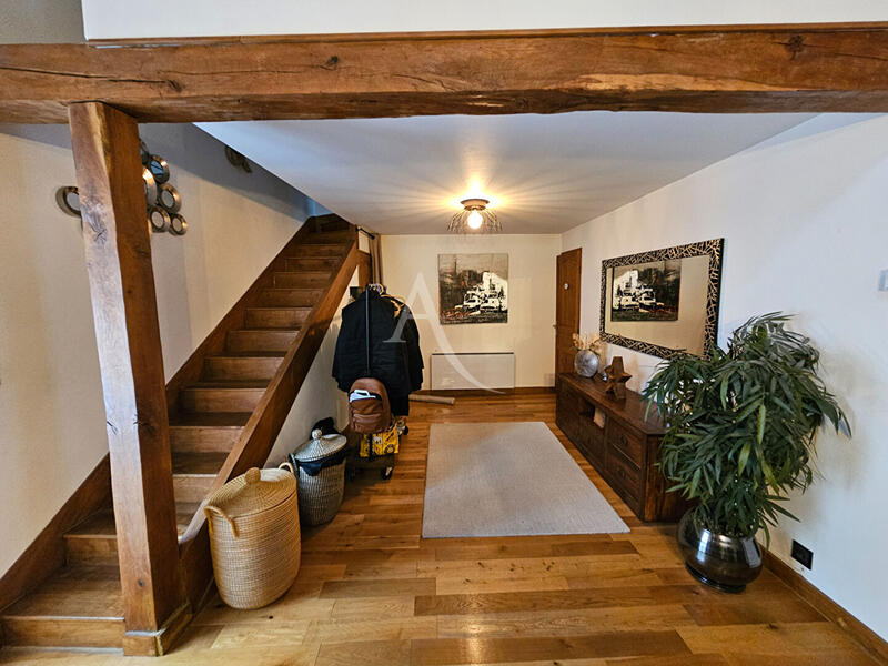 Maison - 169 m² - 6 pièces