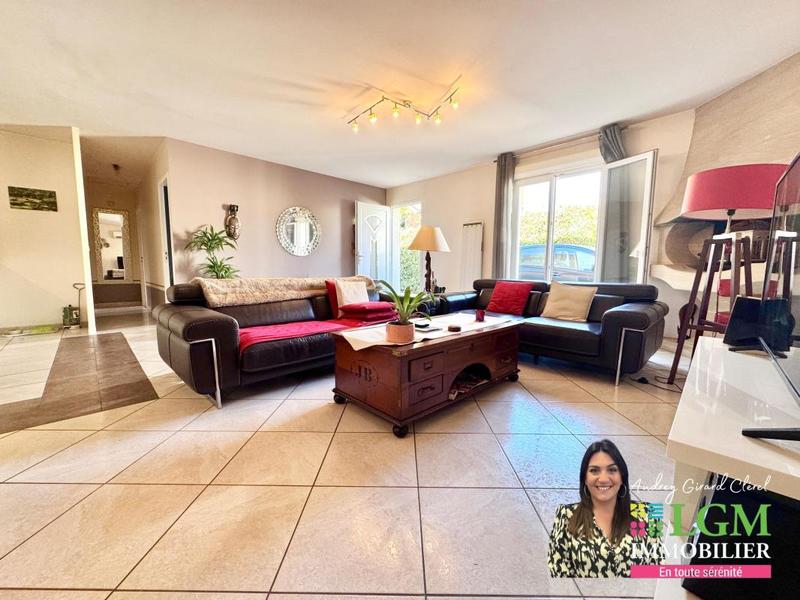 Villa - 90 m² - 4 pièces