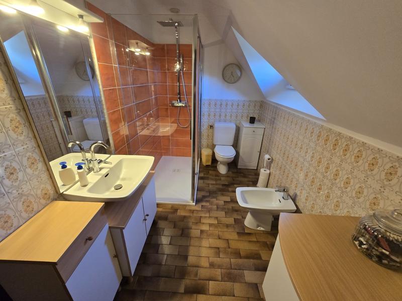 Maison - 204 m² - 6 pièces