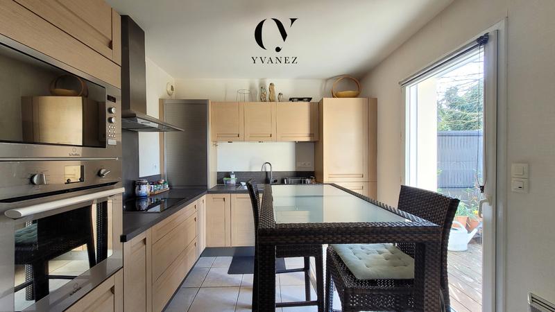 Maison - 83 m² - 5 pièces