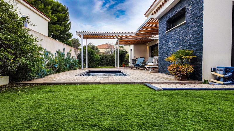 Maison - 138 m² - 6 pièces