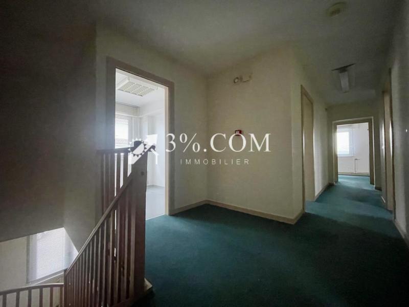 Maison - 334 m² - 20 pièces