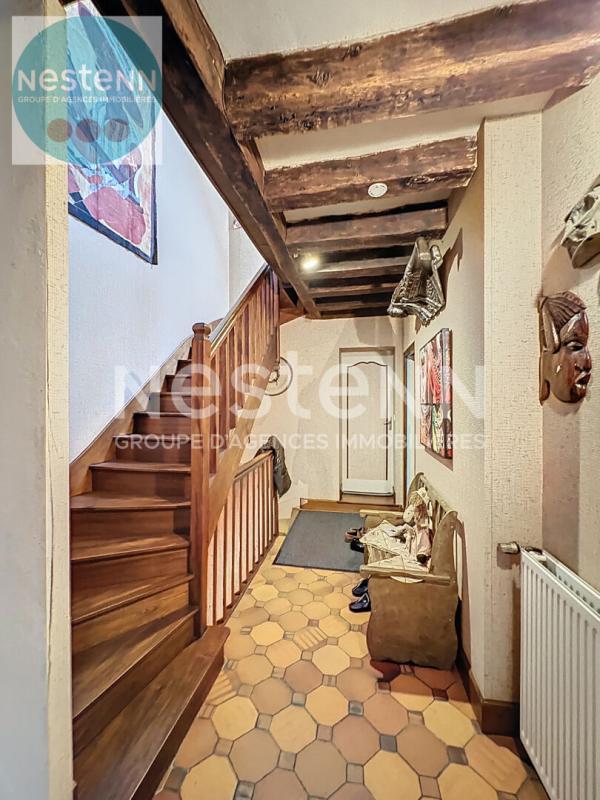 Maison - 250 m² - 7 pièces