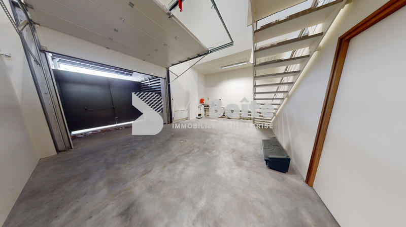 Local commercial - 330 m²