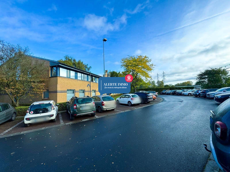 Bureau - 742 m² - 30 pièces