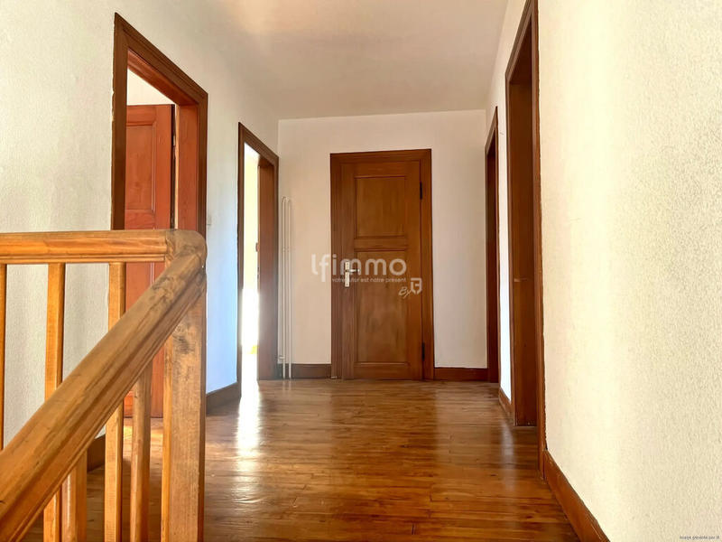 Maison - 140 m² - 7 pièces