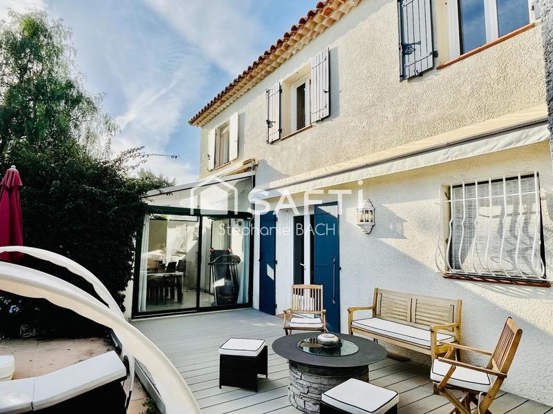 Maison - 179 m² - 8 pièces