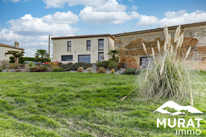 Maison - 220 m² - 7 pièces