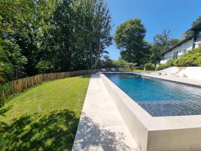 Villa - 205 m² - 8 pièces