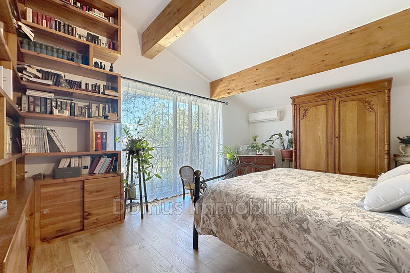 Appartement - 93 m² - 3 pièces