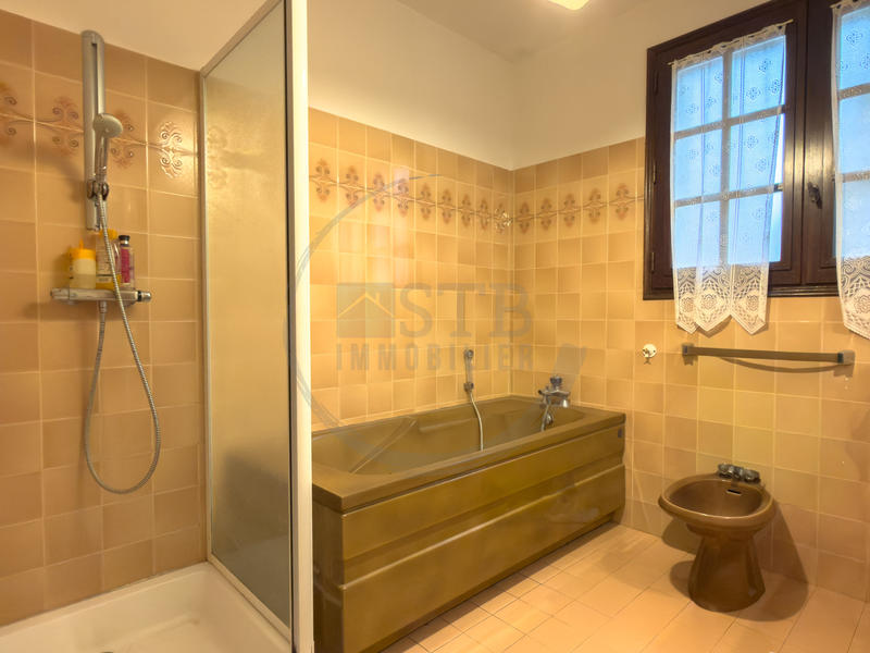 Maison - 155 m² - 6 pièces