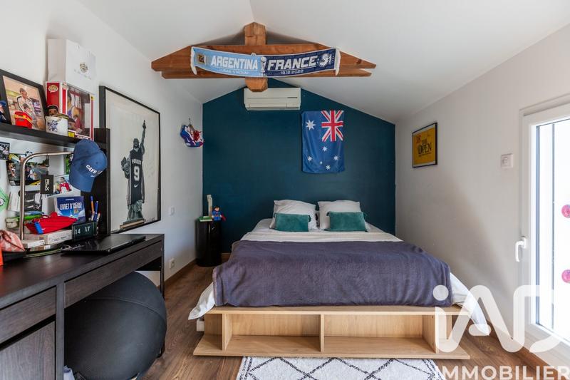 Maison - 238 m² - 6 pièces