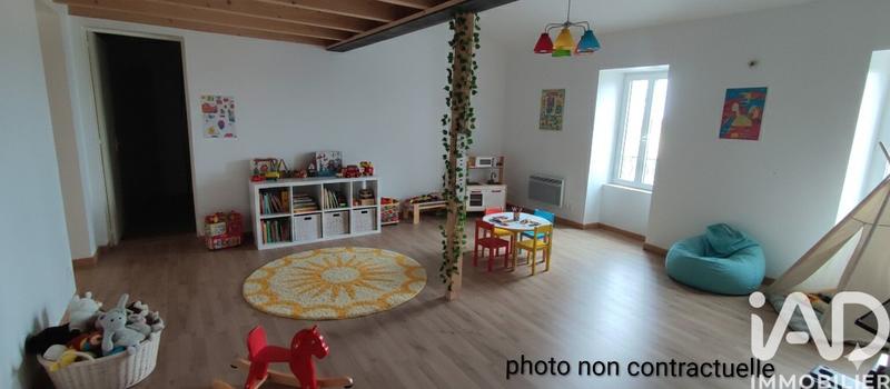Maison - 200 m² - 7 pièces