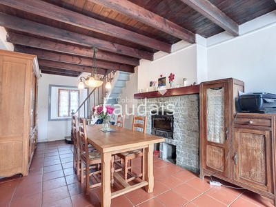 Maison - 166 m² - 6 pièces