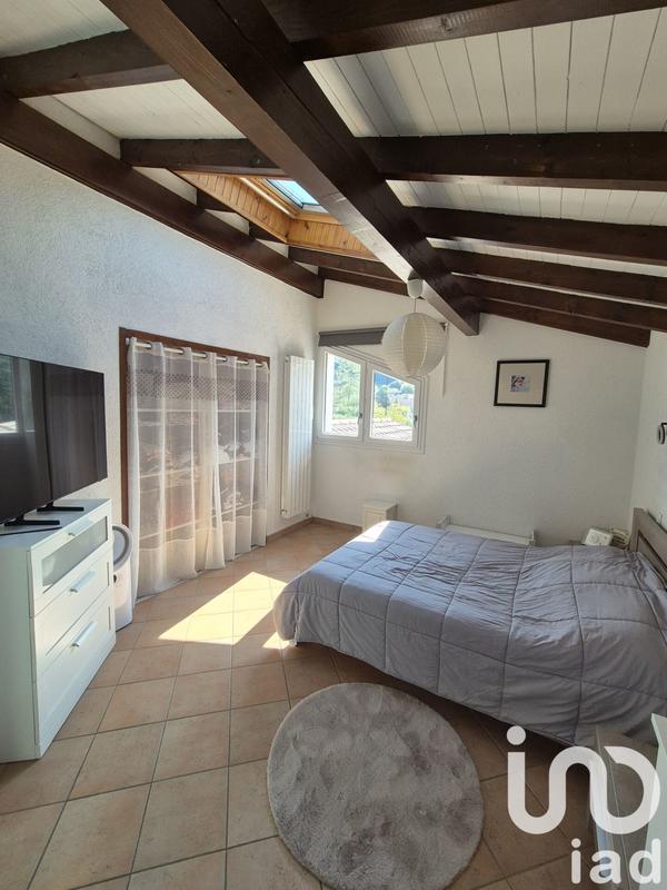 Maison - 192 m² - 6 pièces