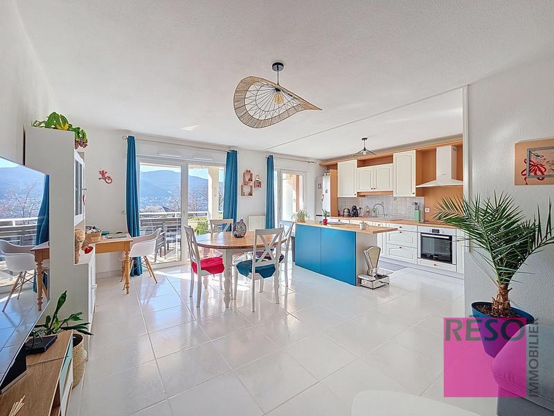 Appartement - 67 m² - 3 pièces