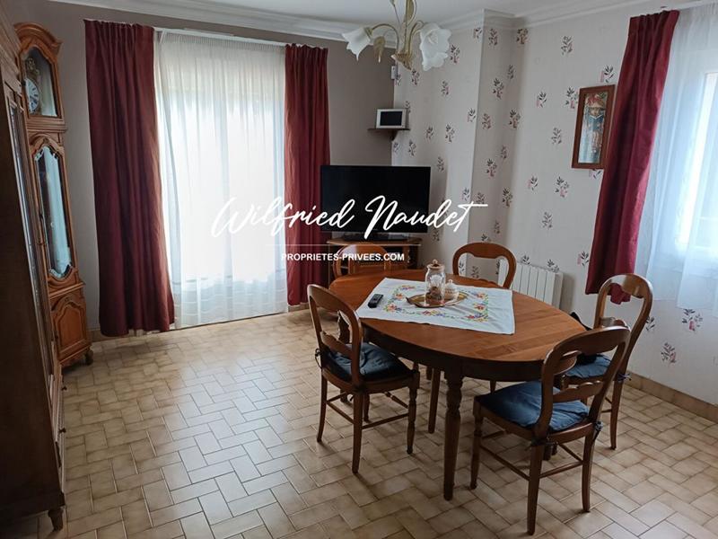 Maison - 98 m² - 4 pièces