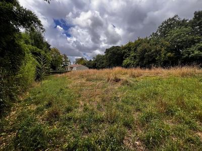 Terrain constructible - 780 m²