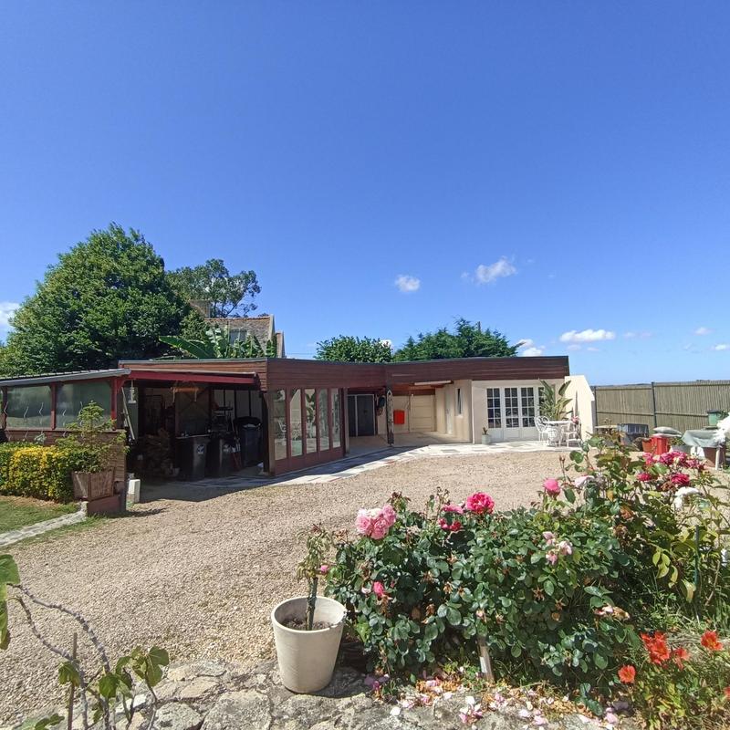 Maison - 150 m² - 7 pièces