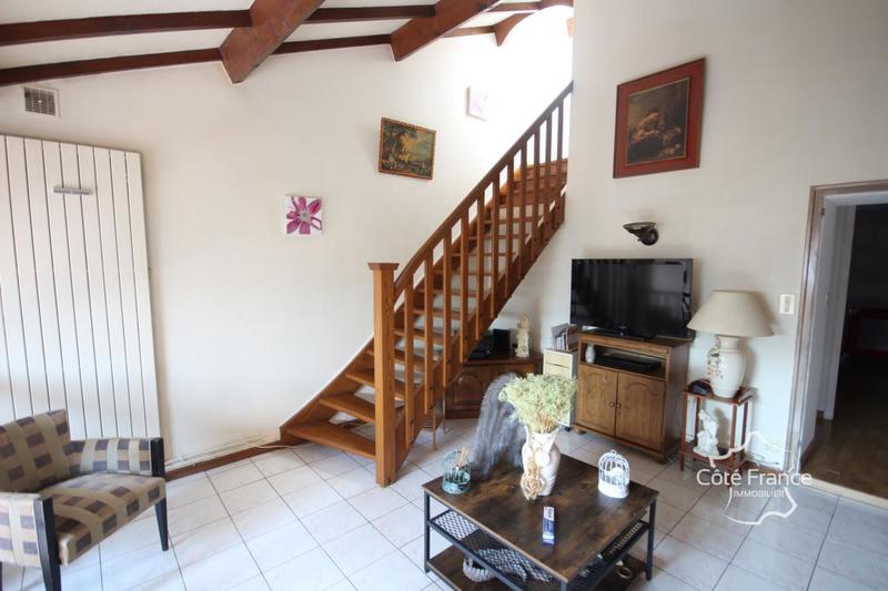 Maison - 140 m² - 5 pièces