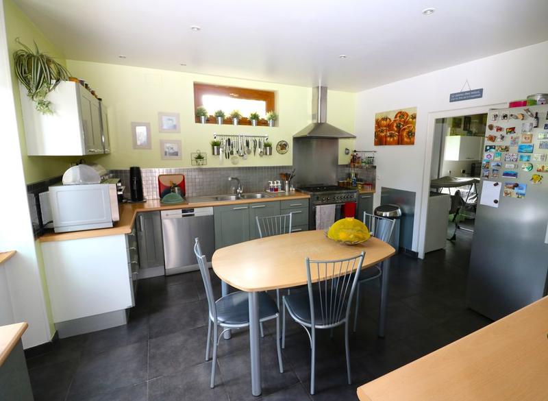 Propriété - 480 m² - 18 pièces