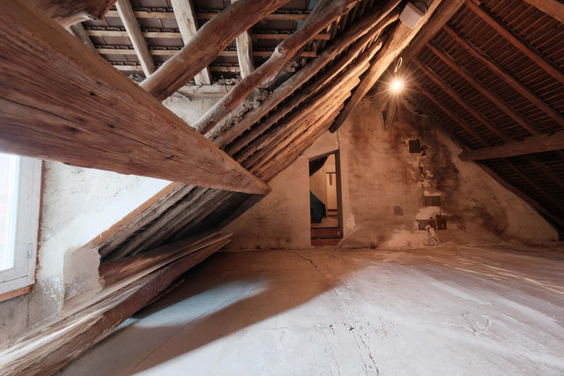 Maison - 220 m² - 7 pièces