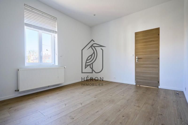 Maison - 104 m² - 4 pièces