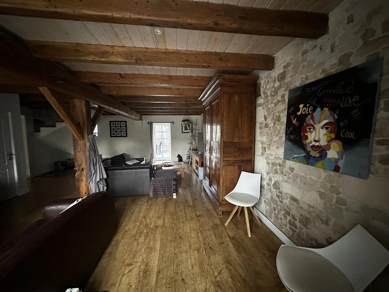 Maison - 304 m² - 10 pièces