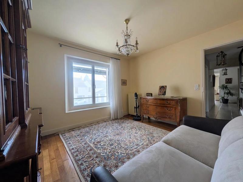 Maison - 137 m² - 6 pièces