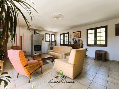 Maison - 122 m² - 4 pièces