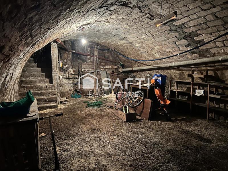 Appartement - 152 m² - 5 pièces