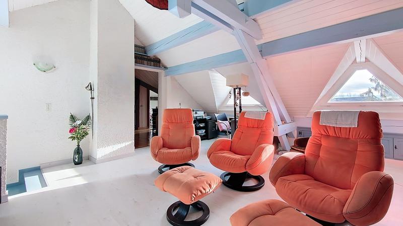 Maison traditionnelle - 209 m² - 8 pièces