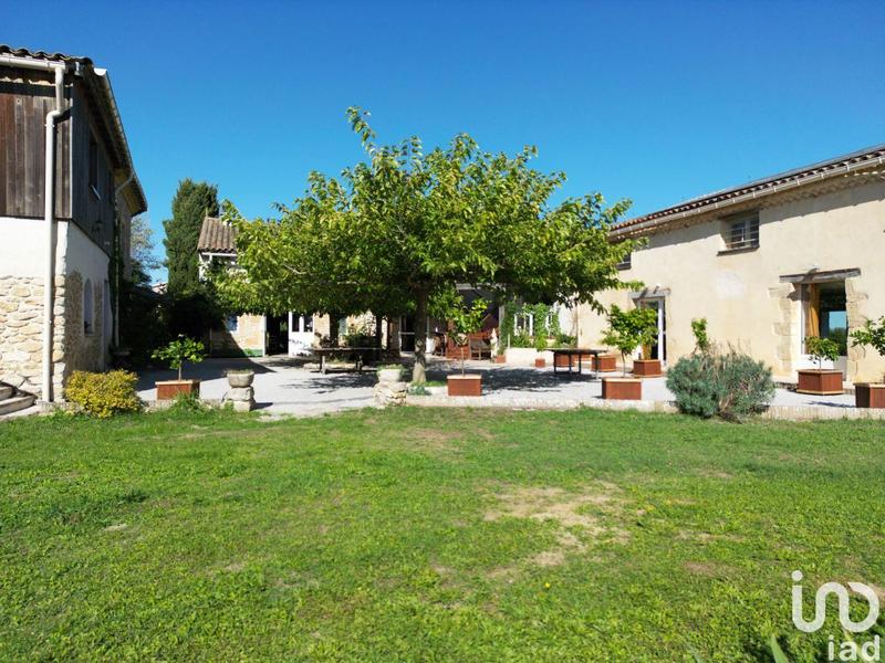 Local commercial - 1 828 m²