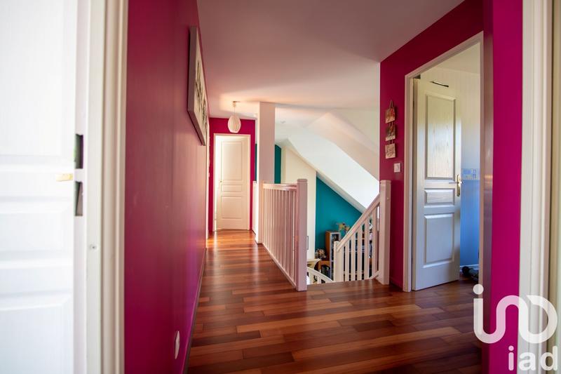 Maison - 210 m² - 8 pièces