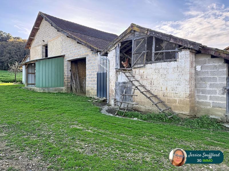 Corps de ferme - 200 m² - 8 pièces