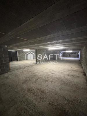 Maison - 400 m² - 5 pièces