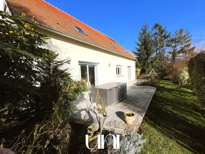 Maison - 185 m² - 7 pièces