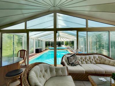 Maison - 200 m² - 6 pièces