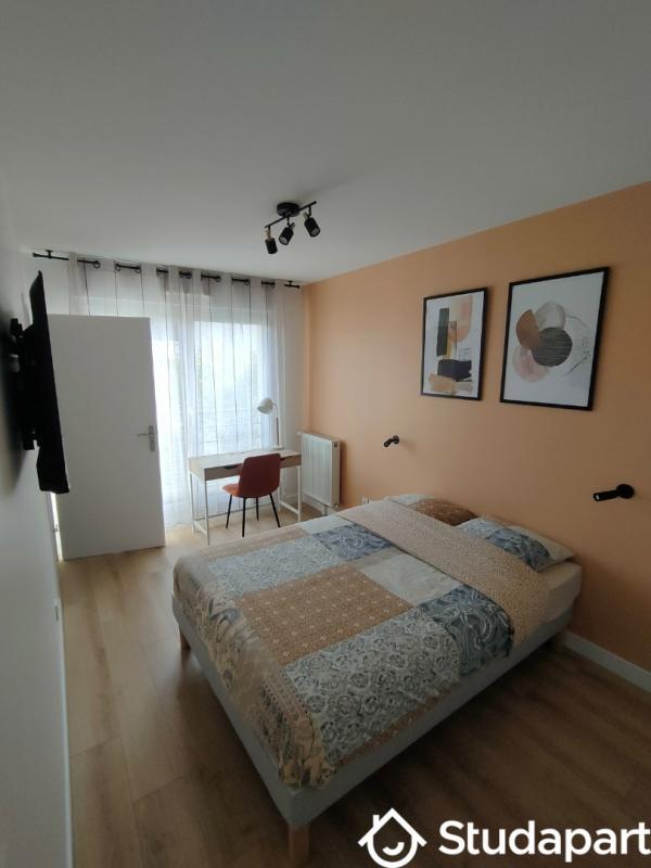 Chambre - 10 m² - 1 pièce