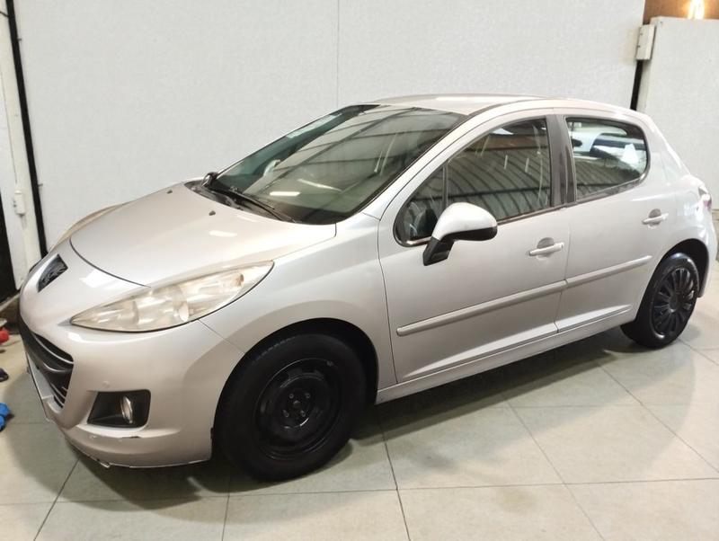 Peugeot 207 1.4 90 Premium Ba 5p