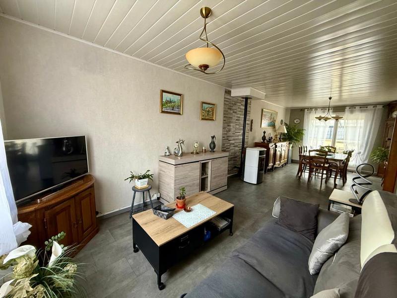 Maison - 95 m² - 4 pièces
