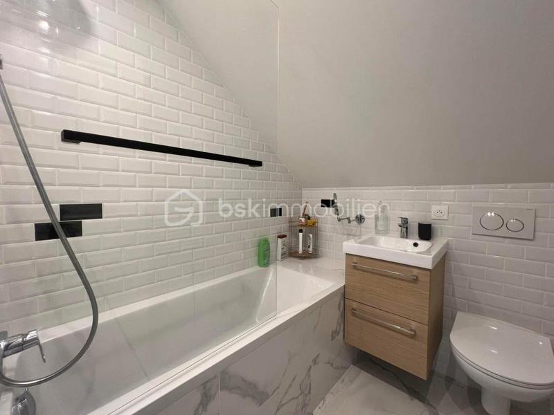 Maison - 102 m² - 7 pièces