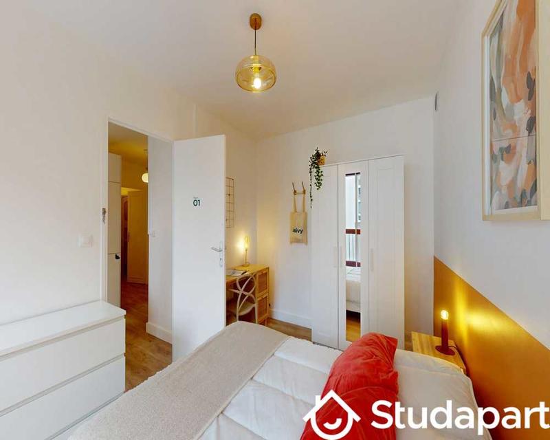 Chambre - 30 m² - 1 pièce