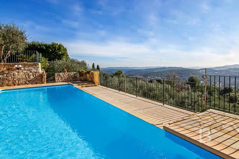 Maison - 155 m² - 5 pièces