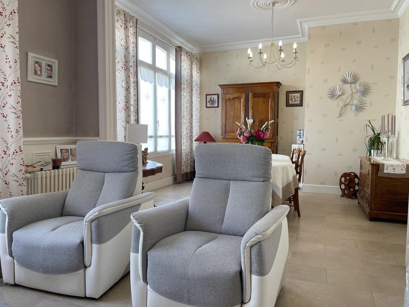 Maison - 157 m² - 8 pièces